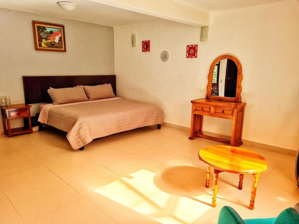 Hotel Jardines Del Carmen San Cristobal de las Casas Exterior photo